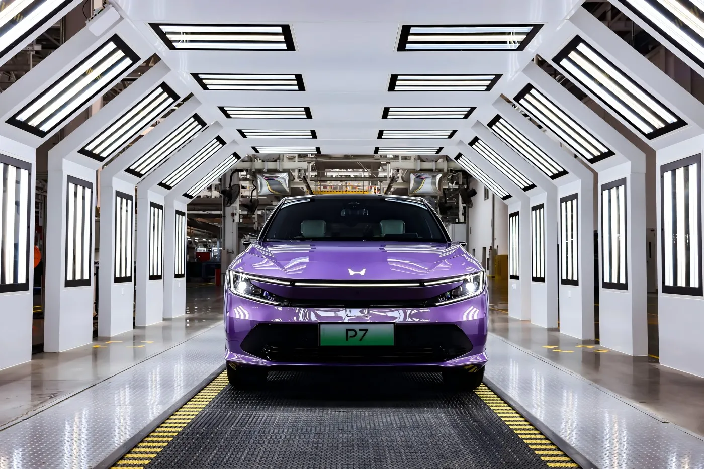 „GAC Honda P7“ oficialiai nutraukė gamybos liniją. Jis yra laikomas vidutinio dydžio visureigiu ir tikimasi, kad ateityje jis išleis dar dvi elektrines transporto priemones.