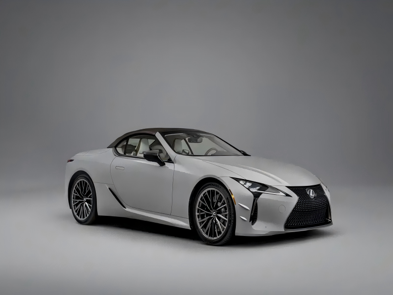 Naujas 2026 „Lexus LC500“ kabrioletas atidengtas: įkvėpimo serijos leidimas su „V8 Power“